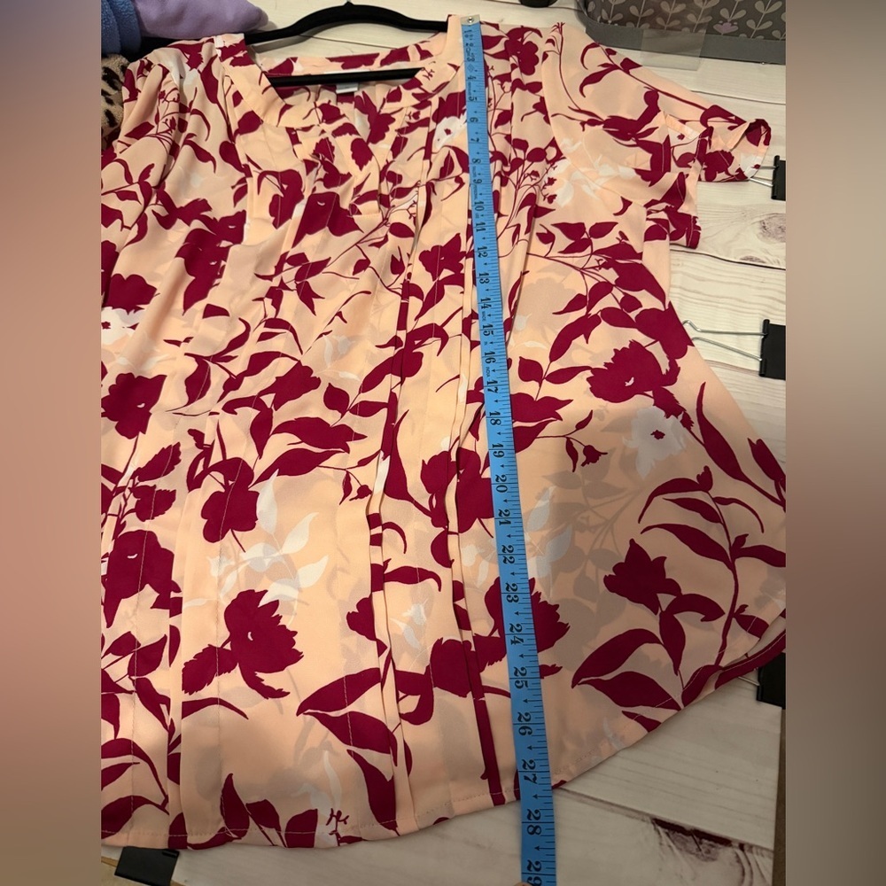 Liz Claiborne Pink and White Floral Blouse Size 1X Office Summer Career Church - Picture 6 of 6